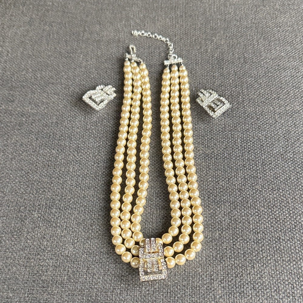 Rare Signed Vintage Carolee Silver Pearl Necklace Set